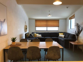 Alpine Cabin- Spa/Pool/Sauna, Hotham Heights